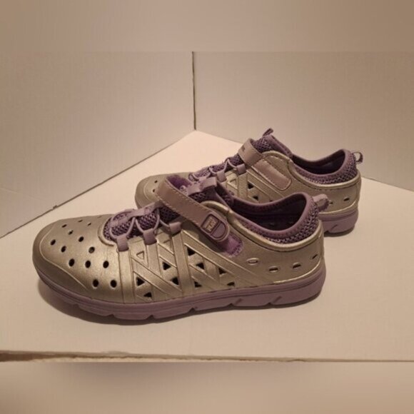 Stride Rite phibian big girls size 5, silver and purple, hook n loop closure - Picture 3 of 11